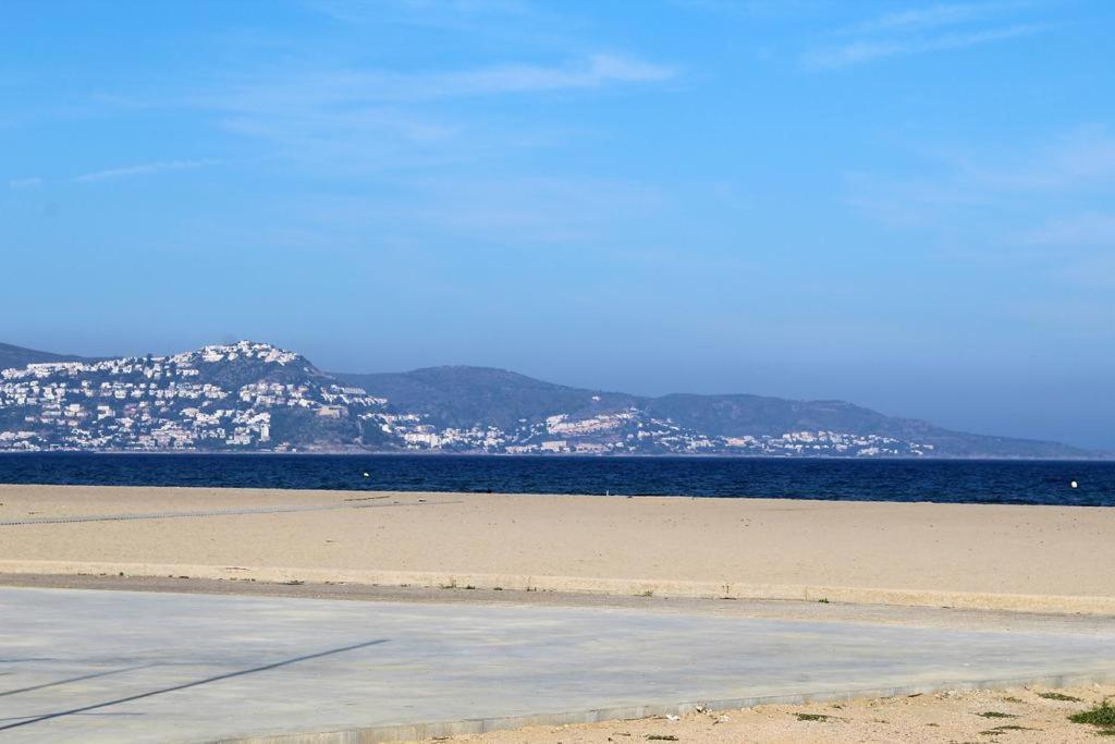 Blue Holidays Relax & Views Sylvia12 Empuriabrava Exteriör bild